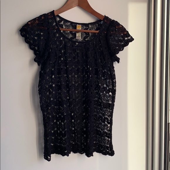 Tops - Floral lace top